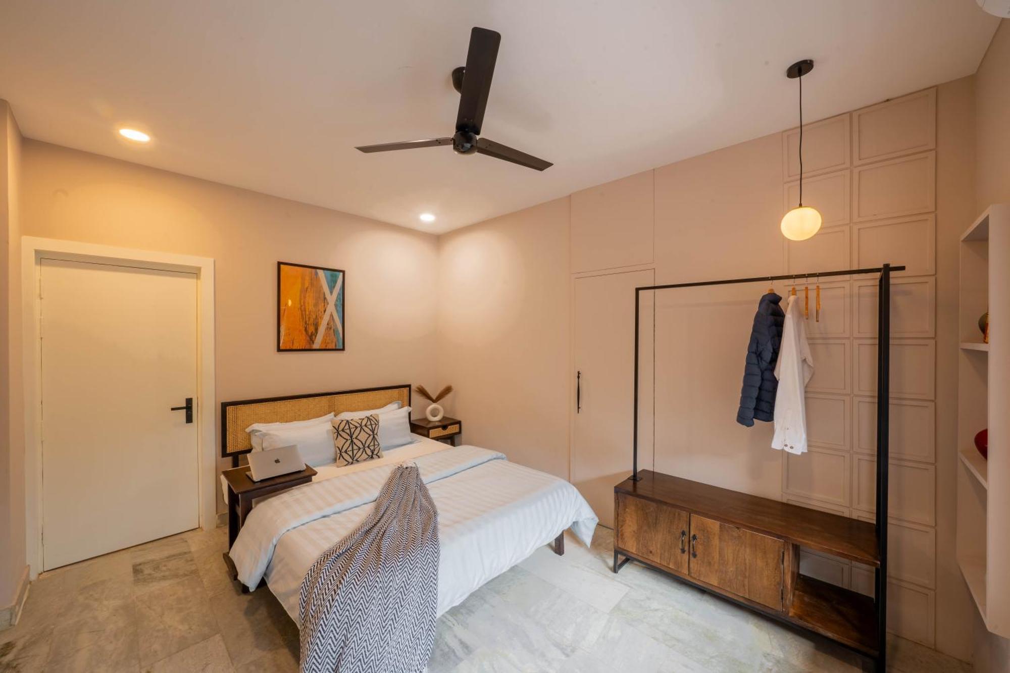 Ultra Luxury 3bhk Stylish Apartment, Walk To Taj Mahal, 1500sqft Apartment *